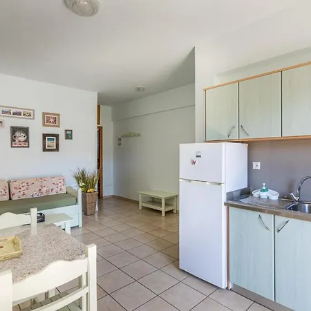 Bonos Apartment Stoupa