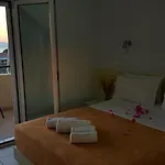 Bonos * Stoúpa