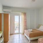 Bonos דירה Stoúpa